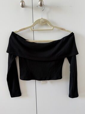 Privacy Please Black Ribbed Long Sleeve Crop Top, Size Small - NWT